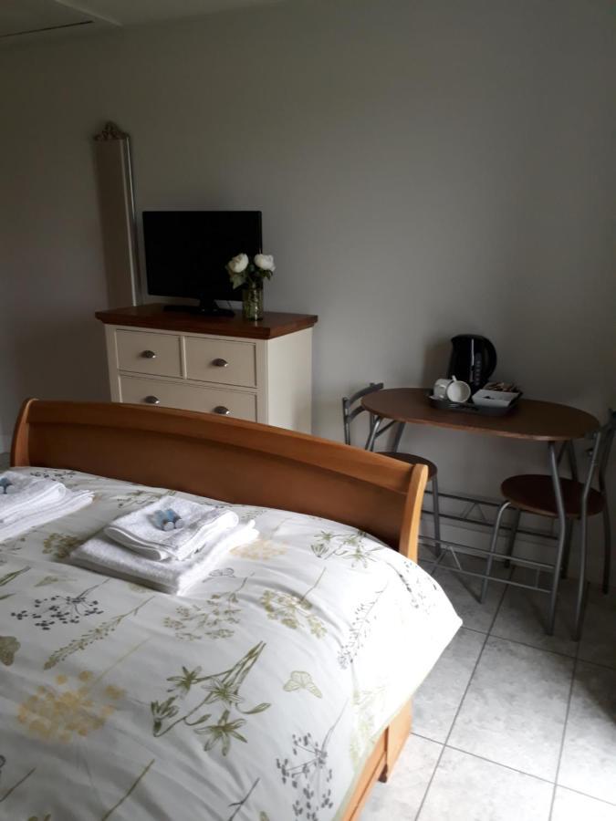 Foxholes Accommodation Felton  Buitenkant foto